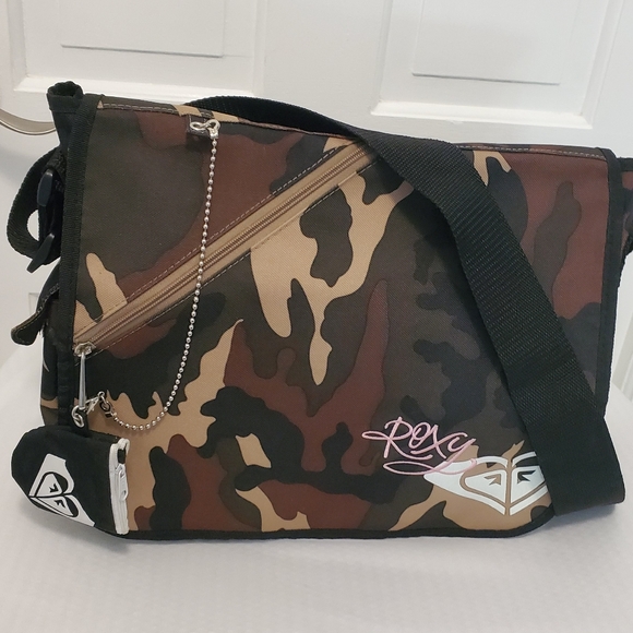 ROXY CAMOPRINT MESSENGER BAG, LIGHTWEIGHT, SCHOOL - Picture 1 of 9
